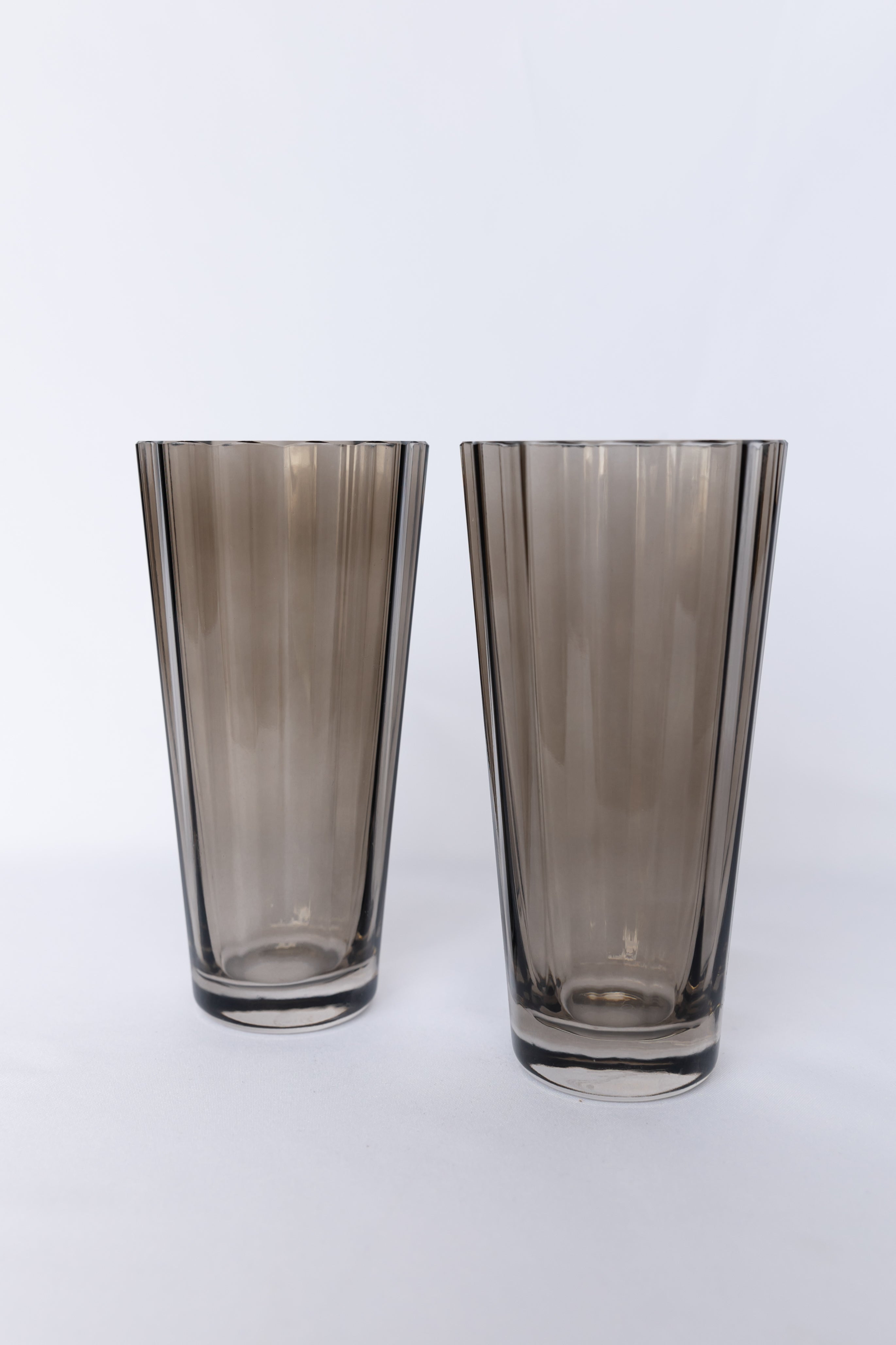 http://estellecoloredglass.com/cdn/shop/files/Estelle-July-Shot-Tall-Glasses-45.jpg?v=1694101837