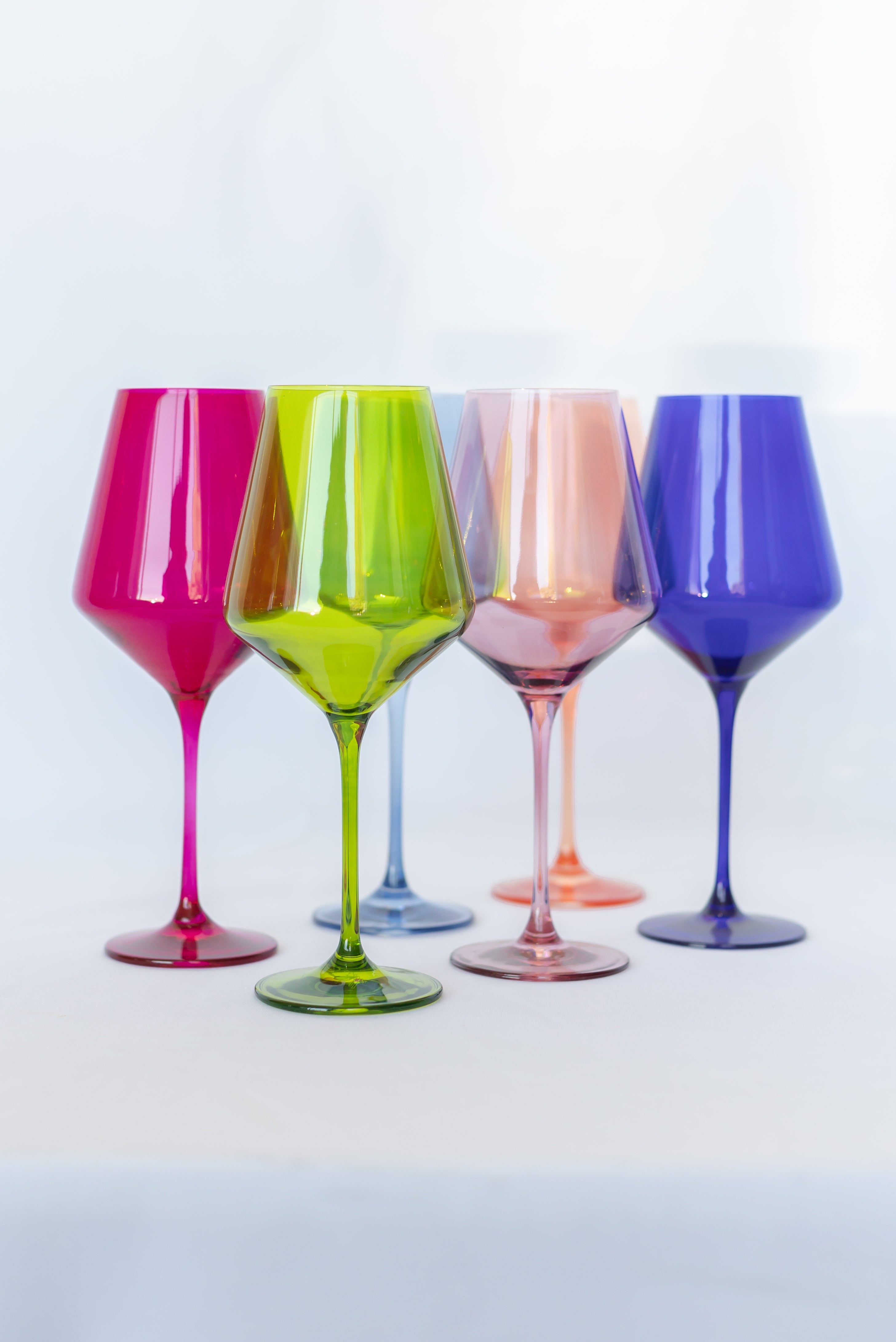 Estelle Colored Wine Glass Set – MCA Chicago Store